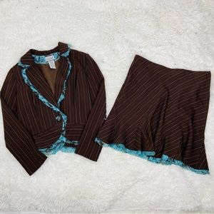 BREAKING LOOSE brown Y2K pinstriped lace trim two piece skirt set size 9/10
